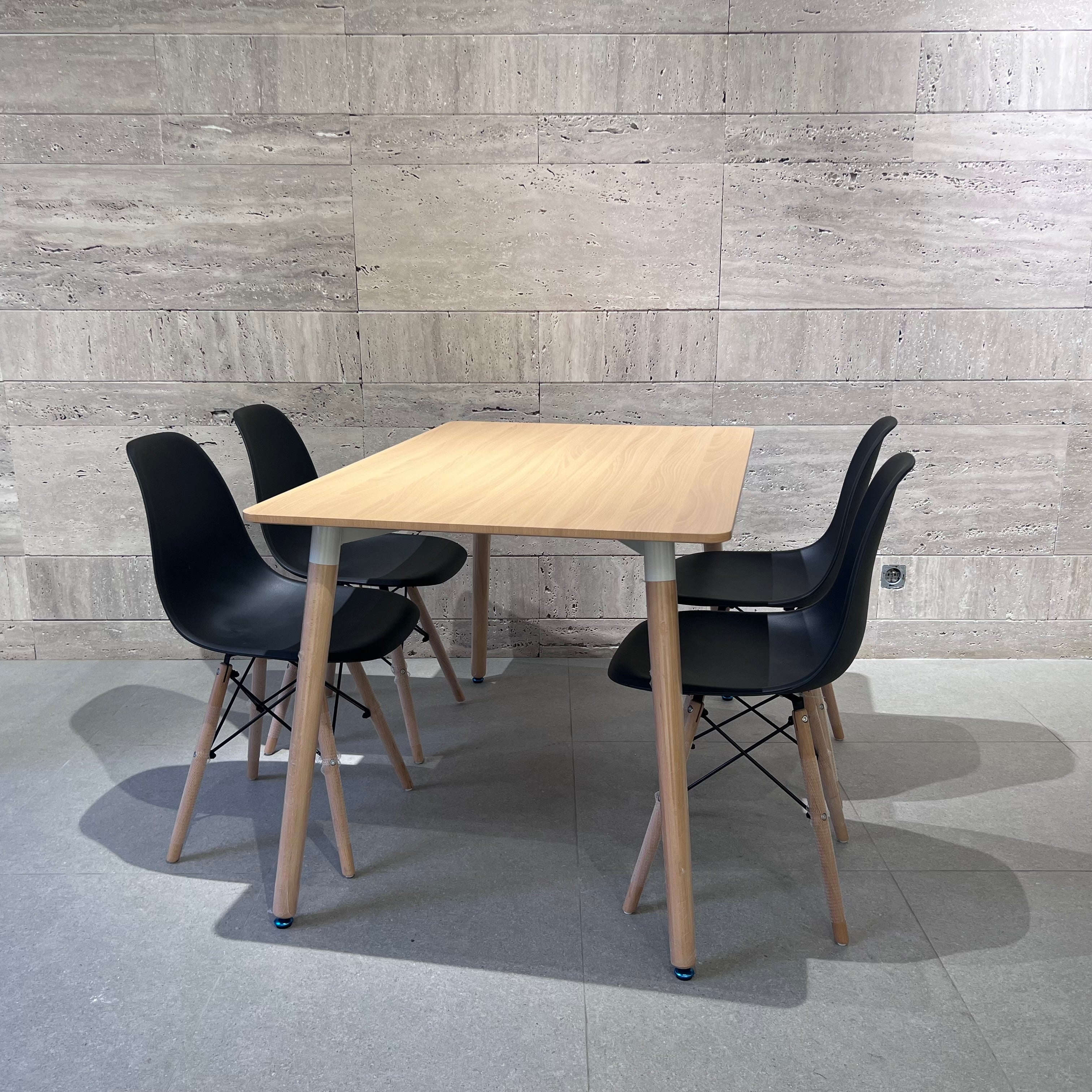 TABLE A MANGER 120*80 + 4 CHAISES SCANDY ( couleurs au choix)