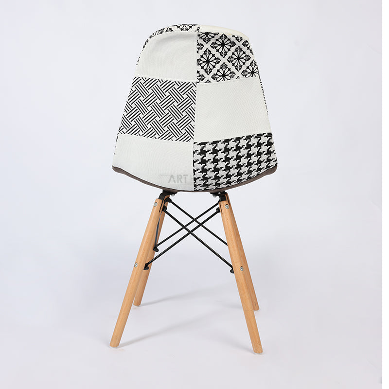 SCANDY PATCHWORK NOIR ET BLANC - chaise scandinave